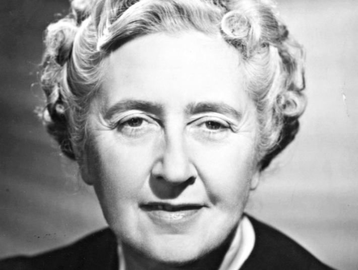  :     Agatha Christie      Wikipedia
