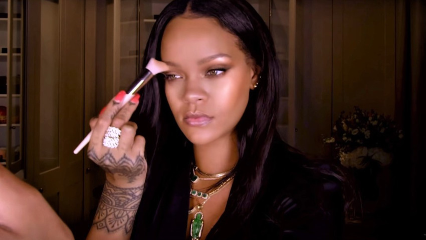 Everyday makeup σε 5 βήματα υπό την καθοδήγηση της Rihanna