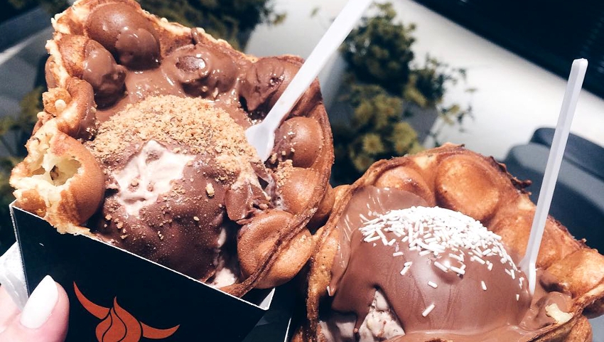 Το παγωτό γίνεται... βάφλα! Η πιο κολασμένη gelateria της πόλης σε καλεί να κάνεις βουτιά στον Παράδεισο της γεύσης
