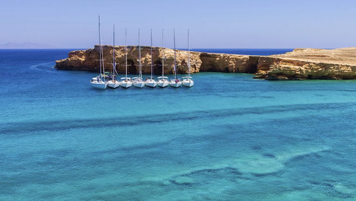 Μακριά απ’ τον πολιτισμό: Το άγνωστο ελληνικό νησί με τις 36 παραλίες (Pics)