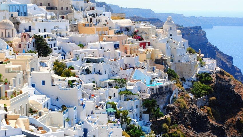 Τα τρία πιο παρεξηγημένα ελληνικά νησιά για να φύγεις απ' τα συνηθισμένα
