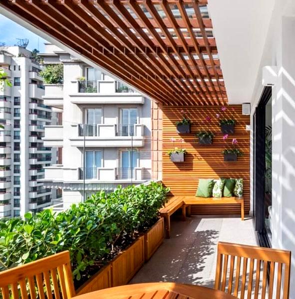 Πώς να μετατρέψεις το μπαλκόνι σου στον πιο όμορφο καλοκαιρινό κήπο