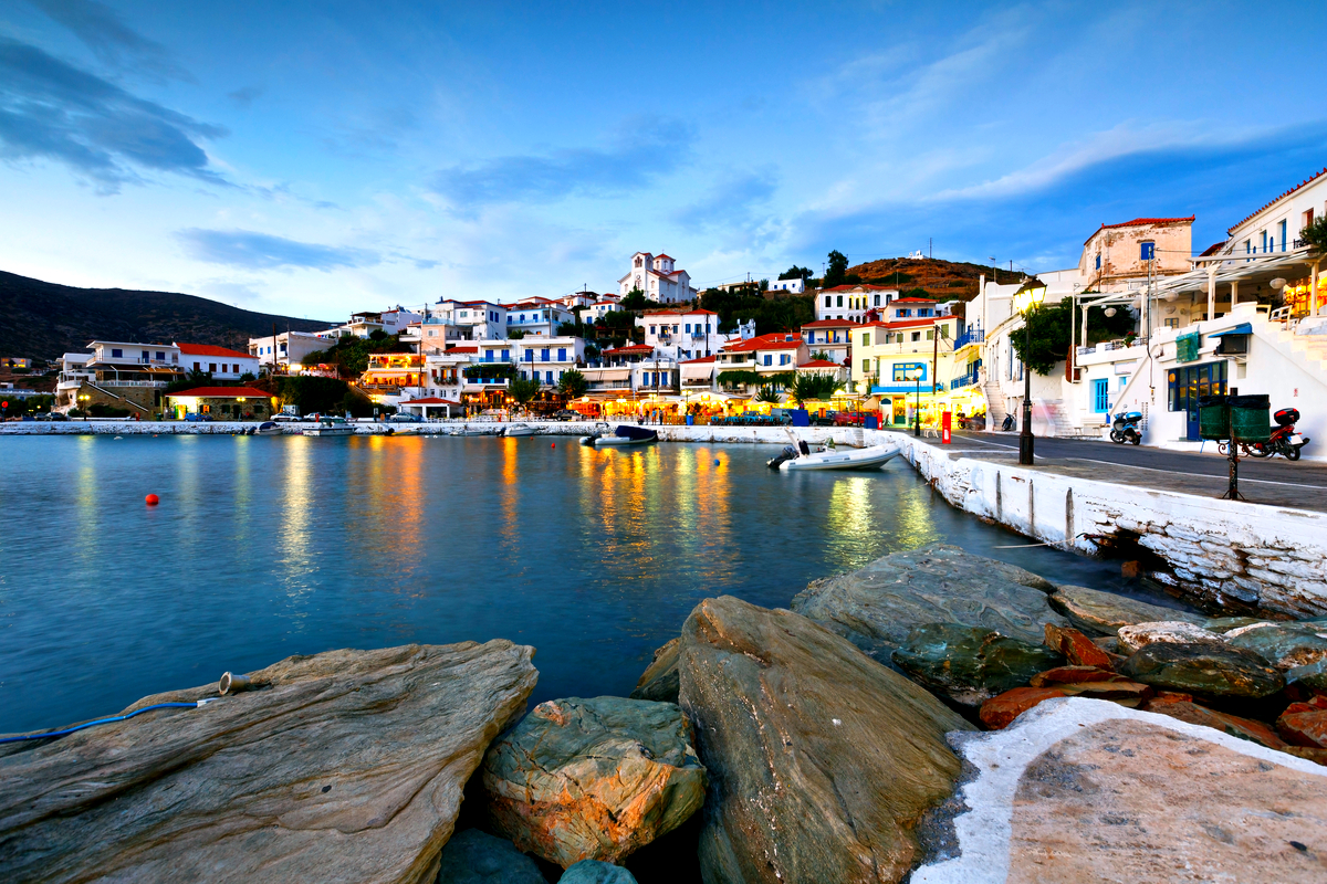 Τα πιο οικονομικά: 7 ελληνικά νησιά που θα 'χεις και του πουλιού το γάλα, με λίγα λεφτά