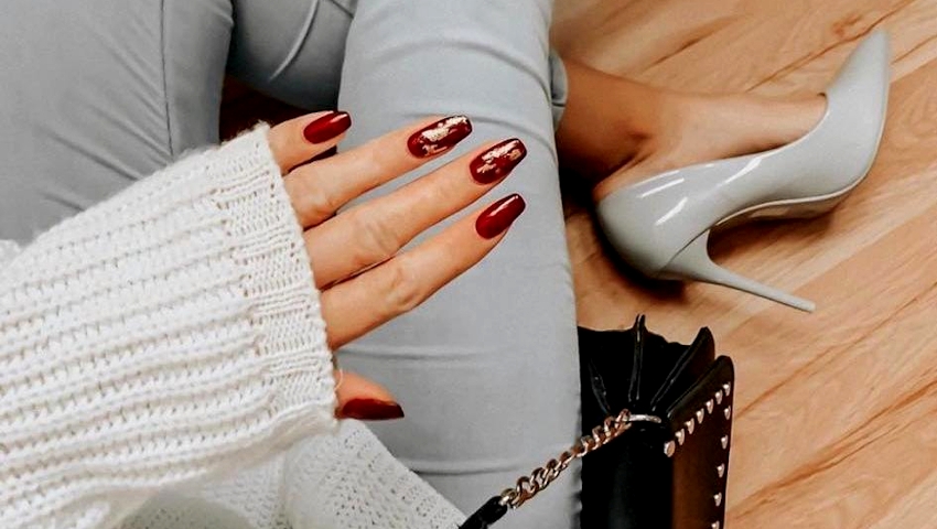 Tα φθινοπωρινά manicures που επιλέγουν οι nail experts για αυτή τη σεζόν