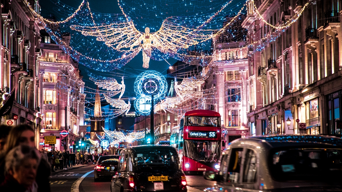 Δεν είναι μόνο η Βιέννη! Οι 4 ευρωπαϊκές πόλεις που γιορτάζουν τα Χριστούγεννα πιο μαγικά από όλες